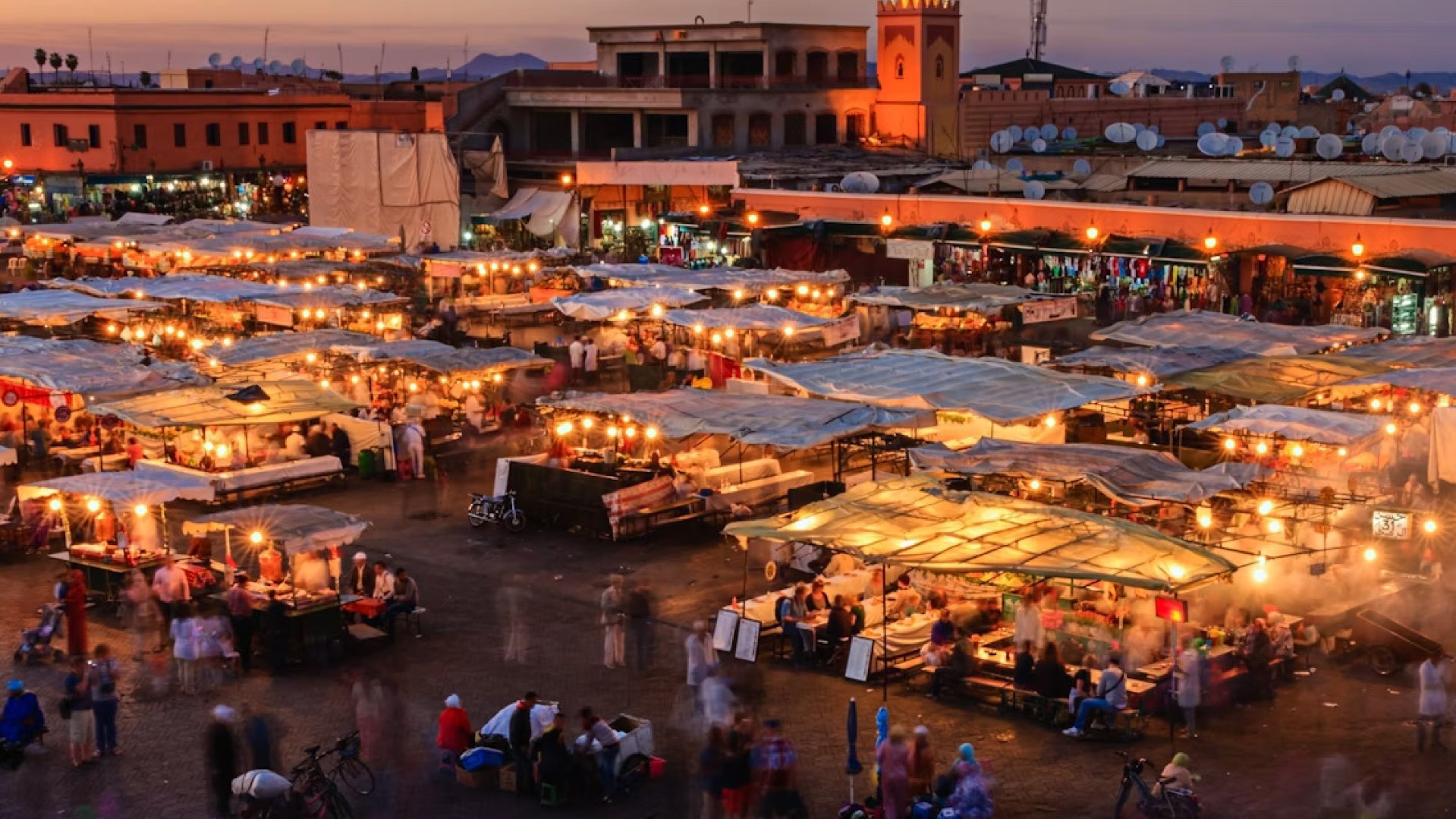 Marrakech : la place de Jamaâ El-Fna fait sa mue, entre mémoire et innovation